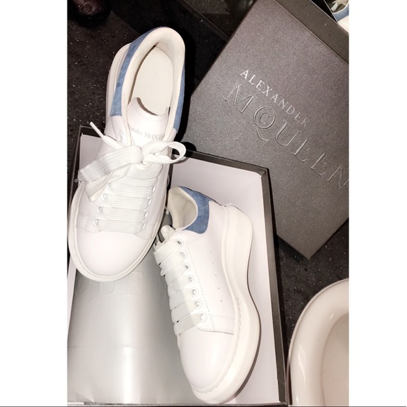 Alexander McQueen Shoes - Alexander McQueen oversized sneakers
